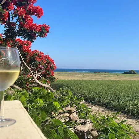 Peaceful Seafront Villa In Limnos Village Pervolia Villa *