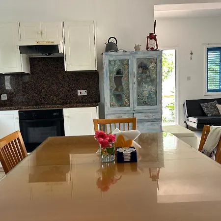 Peaceful Seafront Villa In Limnos Village Pervolia